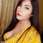 Cliente Yanet Q dando una reseña positiva sobre nuestra tienda de ropa y accesorios para niños Mikidis